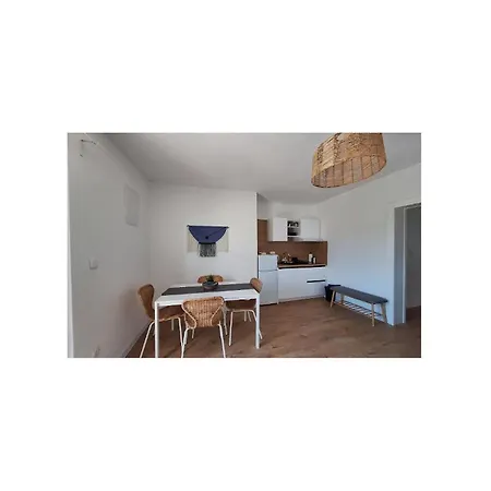 Apartment Cozy In With Wifi Sveti Filip i Jakov